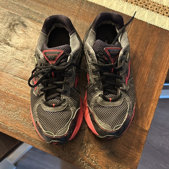Brooks 7.5 - Picture 2 of 6